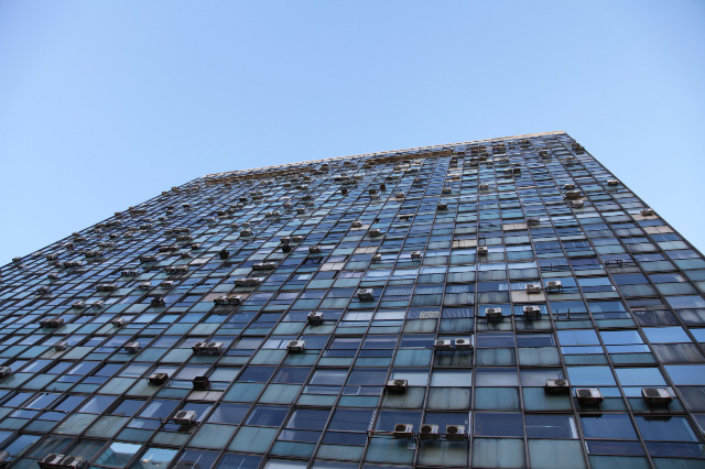 in Montevideo steel glass and airconditioners